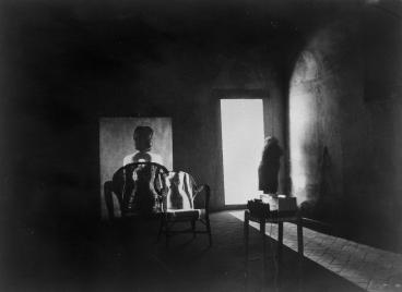 Seduta su l'ombra